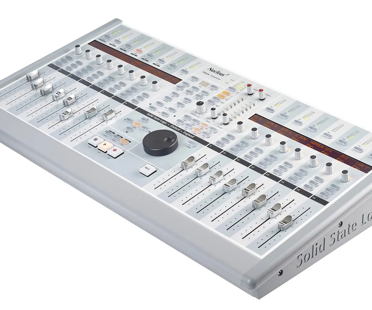 SSL Nucleus 2 Surface de Contrôle Audio Professionnel