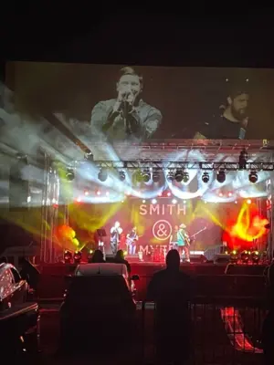 CHAUVET Rogue™ R2X Lyre Spot LED 300 Watts