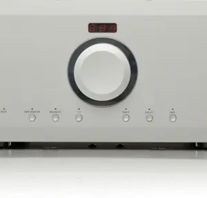 MUSICAL FIDELITY M6-500i Amplificateur Intégré 2 x 500 Watts sous 8 Ohms