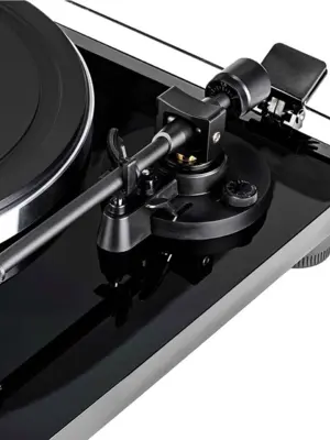 Thorens TD 201 Platine Vinyle "Plug & Play" Munie d'un Amplificateur Phono Intégré & d'une Cellule AT 3600