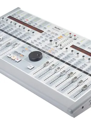 SSL Nucleus 2 Surface de Contrôle Audio Professionnel