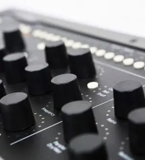SOFTUBE Console 1 MK2 Contrôleur de Mixage Virtuelle SSL SL4000E