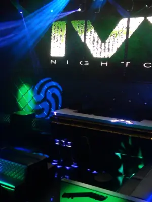 CHAUVET Rogue™ R1 Lyre Beam LED 132 Watts