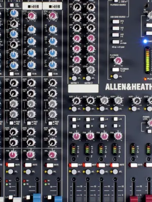 Allen & Heath ZED-420 Console de Mixage 16 Entrées 2 Stéréo 6 Aux + Port USB