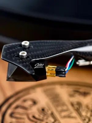 Pro-Ject 2XPRESSION SB - Sgt. Peppers Platine Vinyle Audiophile avec Bras en Carbone & Cellule 2M Silver