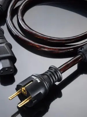 REAL CABLE® PSKAP Câble Secteur Amovible Haute Fidélité