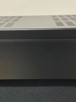 NAD C275 BEE Amplificateur de Puissance 2 x 150 Watts (8 Ω)