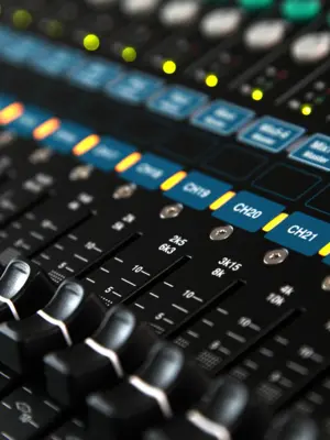 Allen & Heath QU-24 Console Numérique 30 Entrées/24 Sorties