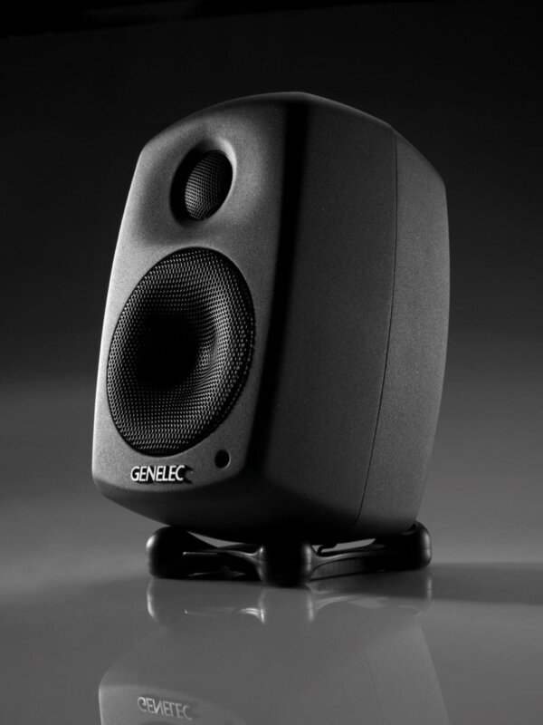 Produit GENELEC 8010 AP Enceinte Active de Monitoring  (La Paire) Image