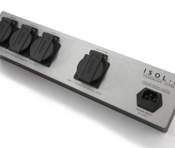 Produit ISOL-8 PowerLine Ultra Multiprises Secteur 4 Fiches Image